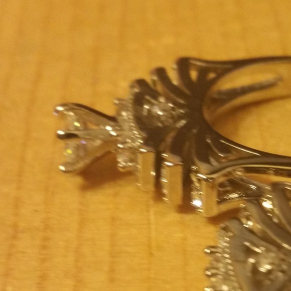 WHITE TOPAZ 2 PIECE RING SET SIZE 7 3/4 - Picture 5 of 15